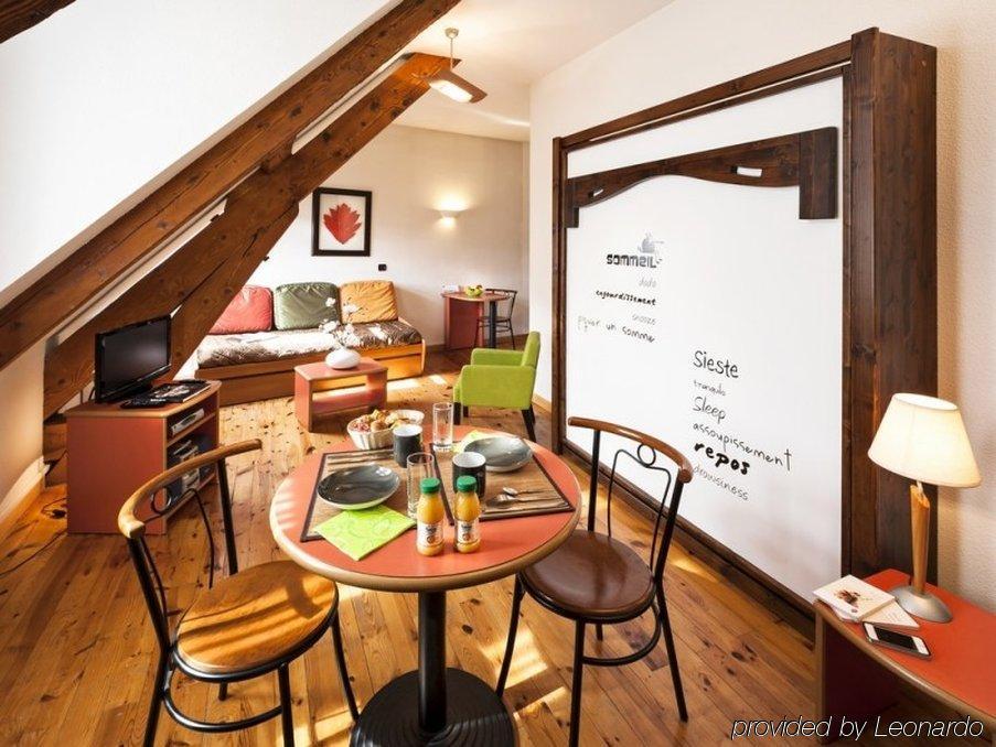 Privilodges Chateau Perrin Grenoble Værelse billede